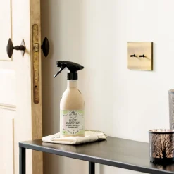 Produits D'Entretien-Tempsl Élimine 99,9% des bactéries et virus sans agresser vos surfaces