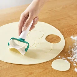 Accessoires Pâtisserie Et Confiture-Tempsl Roulette à biscuits